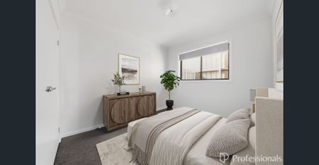 Brand New - Spacious Light Yard - Photo 3