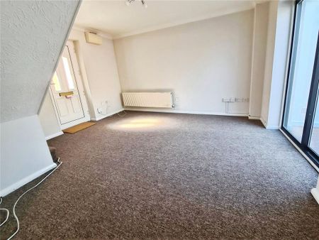 2 bedroom terraced house to rent - Photo 2