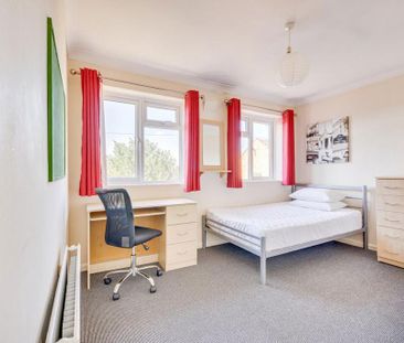 4 bedroom house to rent - Photo 5