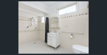 Charming Cottage - Photo 4