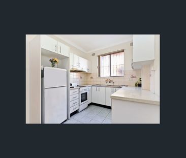 2/33 Bexley Road, Campsie, NSW 2194 - Photo 3