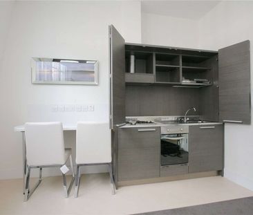 This studio flat benefits from its own kitchenette and is well situ... - Photo 3