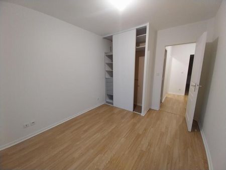 Location Maison 6 Pièces 116 m² - Photo 2