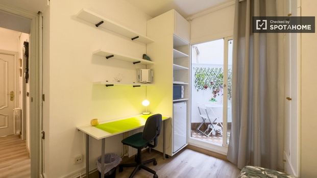 barcelona, Catalonia 08028 - Photo 1