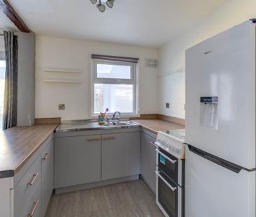 3 bedroom terraced house to rent - Photo 3