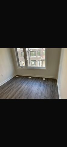 For Lease - 3550 Colonial Drive Unit# 26, Mississauga, Ontario - Photo 4