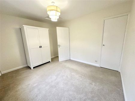 5 bedroom semi-detached house to rent - Photo 5