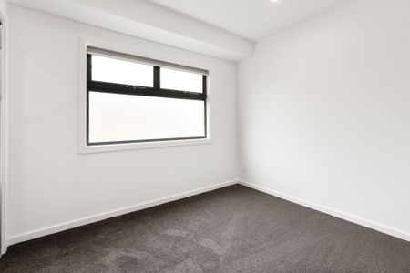 Spacious & Modern - Photo 5