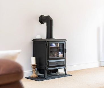 4 bedroom detached house to rent - Photo 3