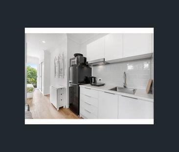 Modern Furnished Studio Living – All Bills Included! - Photo 3