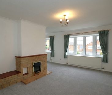 The Chalfonts, Branston, LN4 - Photo 3