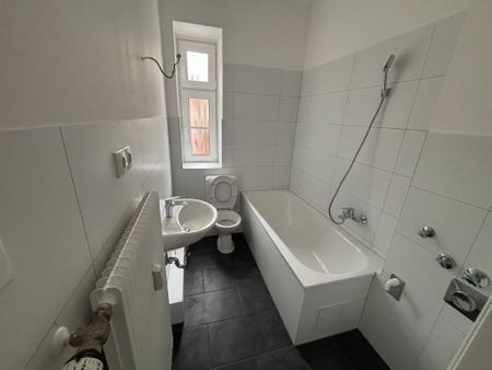 Gemütliche 3- Zimmerwohnung in ruhiger Lage in Lübeck St. Gertrud, komplett saniert - Photo 4