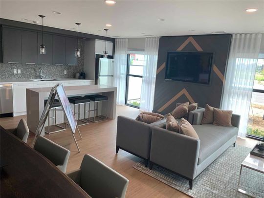 For Lease - 128 Grovewood Common N/A Unit# 302, Oakville, Ontario - Photo 1