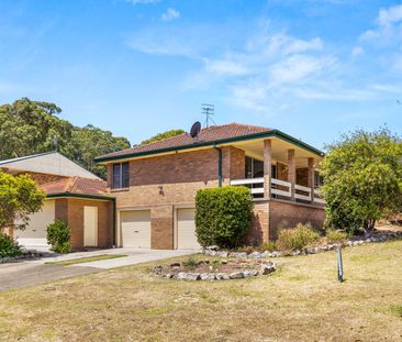 7 Carrick Close, Cardiff NSW 2285 - House For Rent | Domain - Photo 1