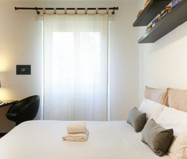 Via Privata Luigi Borgomainerio, Milan, Lombardy 20134 - Photo 2