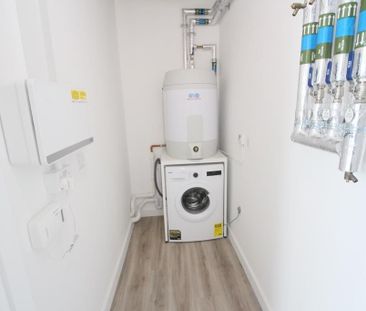 1 Bed Flat, Calibra Court, LU2 - Photo 5