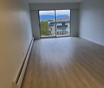 $300 Move-in Bonus - 1-Bedroom Apartment-Newly Renovated: - Photo 1