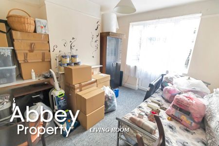 Cowper Street | Outer Town Centre | LU1 3SE - Photo 3