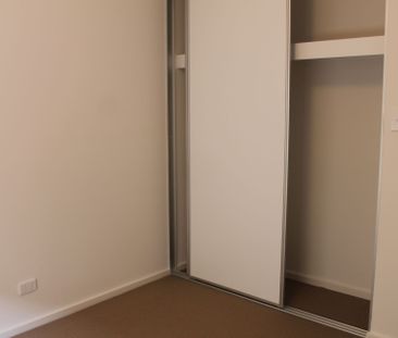 Modern 3 Bedroom Property in Paralowie - Photo 1