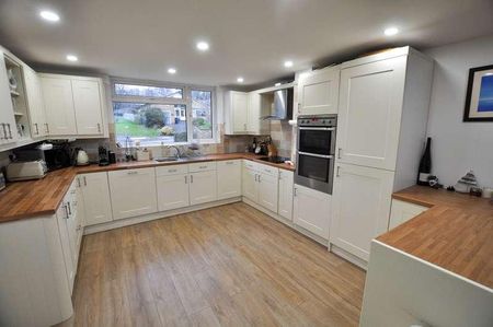 Lacy Drive, Wimborne, BH21 - Photo 3