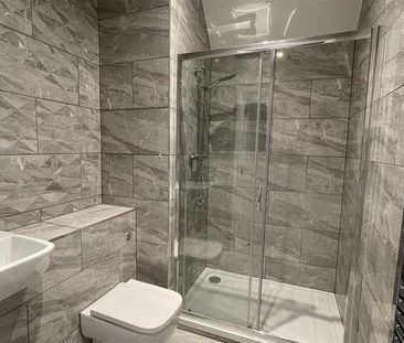 Cambridge Court, Camberley, GU15 - Photo 2