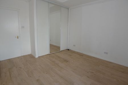 Property to let in Dundee - Photo 3