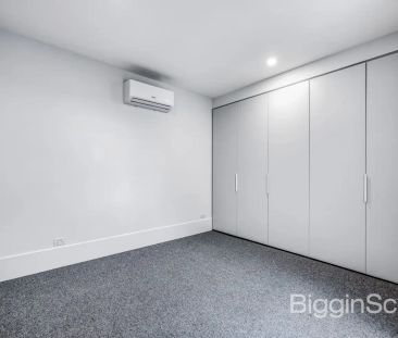 “Live the Port Melbourne Lifestyle -New, Light-Filled & Steps to th... - Photo 1