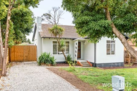 Freshly Renovated Home in Prime Reservoir Location! - Photo 4