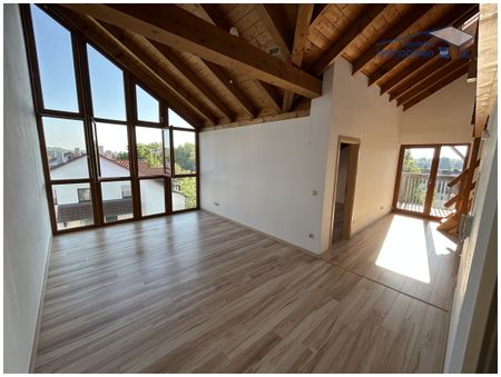 Schicke Galeriewohnung mit traumhaftem Blick über Landsberg! - Photo 4