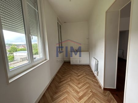 Location Appartement 3 pièces 66m² AUMALE 76390 - Photo 4