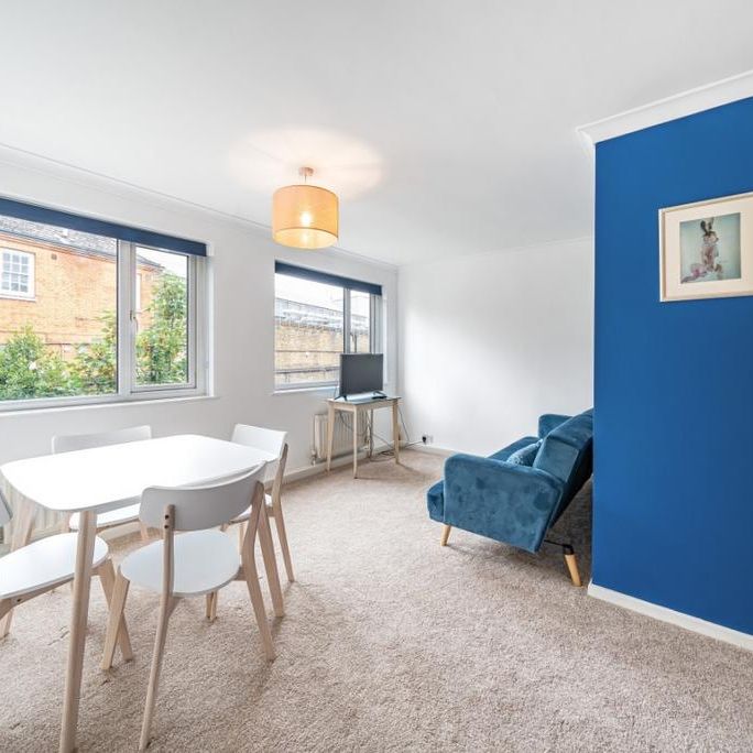 1 bedroom flat to rent - Photo 1