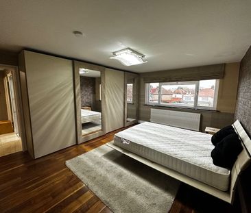 Room in a Shared Flat, The Elms, NW9 - Photo 3