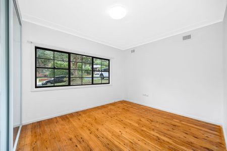 Freshly Renovated Modern Living - A Delight for the Whole Family - Photo 4