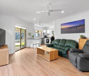 Cosy and Quite Cul - d - Sac 3 Bed 2 Bath 2 Car In an Elite Area - Photo 1