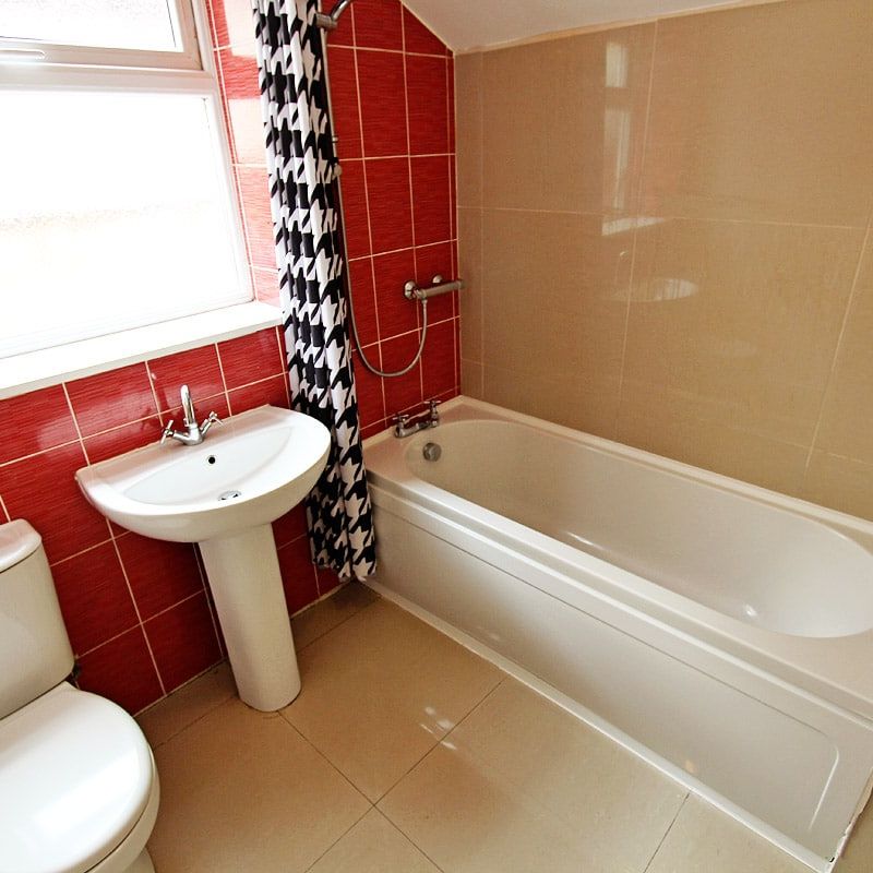 105 Rendell Street - Photo 1