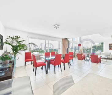 DE STANDING AVEC GRAND JARDIN ET VUE LAC - Photo 5