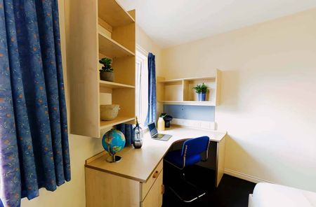 Deluxe Double Ensuite - Photo 4