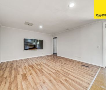 The Jerrabomberra Lifestyle- Fabulous Five Bedroom Home - Photo 4