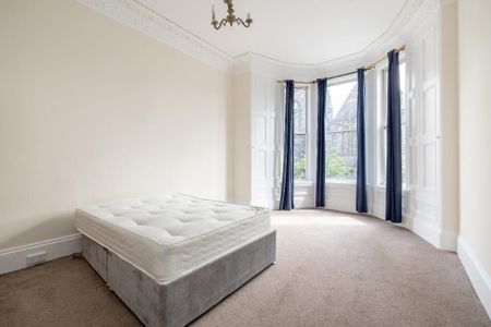 4 bedroom flat to rent - Photo 4