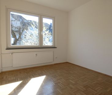 ** Stilvoll modernisierte 3-Zimmer-Wohnung mit Balkon in Essen-Hols... - Photo 5