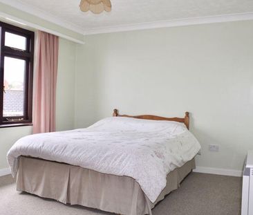 2 bedroom bungalow to rent - Photo 2