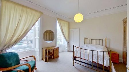 3 bedroom flat to rent - Photo 5