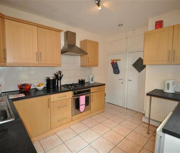 33 Russell Road NG7 6HD Nottingham - Photo 5