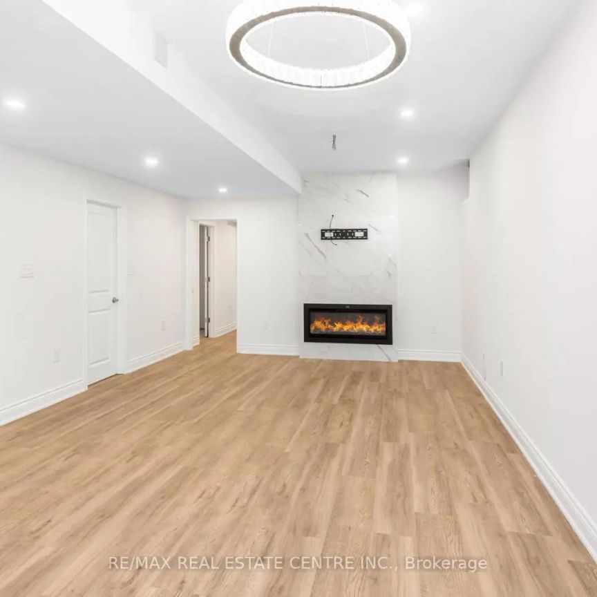 2379 CHARLES CORNWALL AVENUE - Photo 1