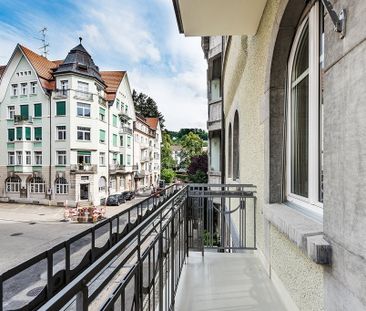 Jugendstilwohnung in unmittelbarer Nähe zum Kantonsspital - Photo 1