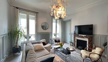 Appartement 4 pièces 84m2 REIMS 930 euros - Photo 2