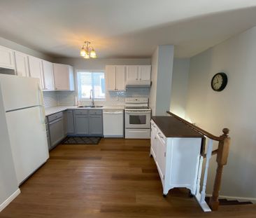 For Lease - 55 Athabaska Road, Barrie, Ontario - Photo 2