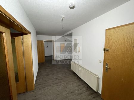 Neuer Bodenbelag, Wanne und Dusche! Schicke 3 Zimmer DG Wohnung - Foto 5