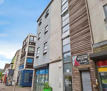 ST HELENS ROAD, SWANSEA, WEST GLAMORGAN - Photo 4