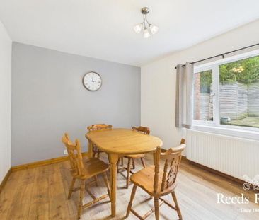 4 Ava Crescent, Ormeau, Belfast, BT7 3DU - Photo 4